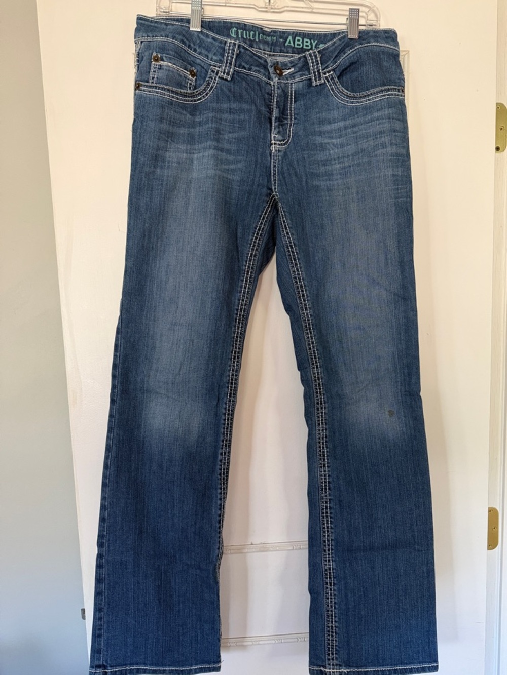 Women’s Cruel Light Blue Embroidered Pocket Jeans